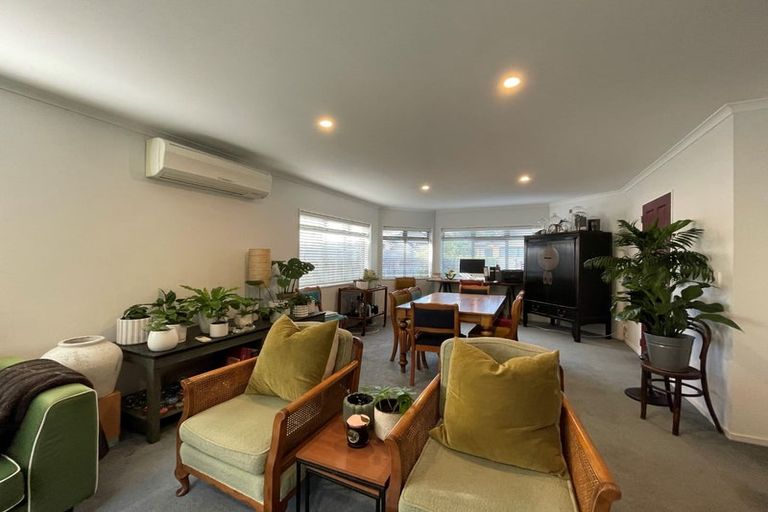 Photo of property in 49 Furlong Crescent, Churton Park, Wellington, 6037