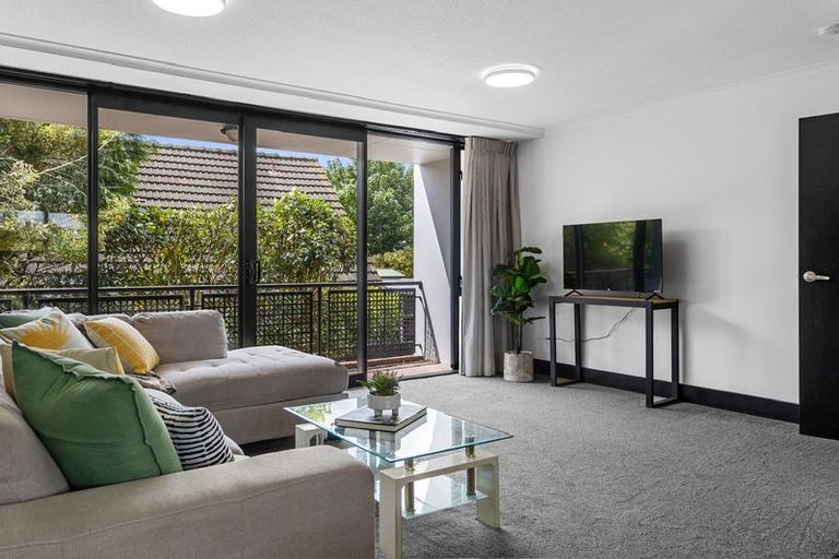 Photo of property in 1/90 Springfield Road, St Albans, Christchurch, 8014