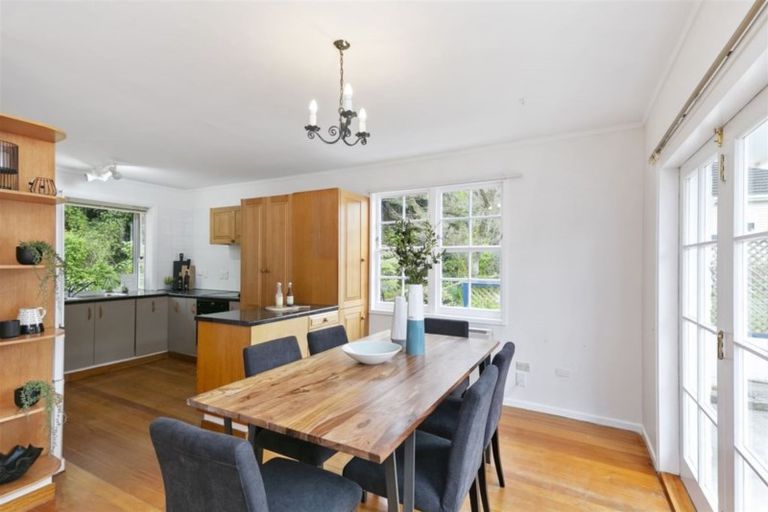 Photo of property in 63a Delhi Crescent, Khandallah, Wellington, 6035