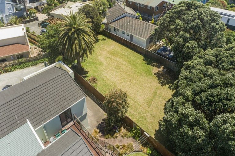 Photo of property in 10 Kohutuhutu Road, Raumati Beach, Paraparaumu, 5032