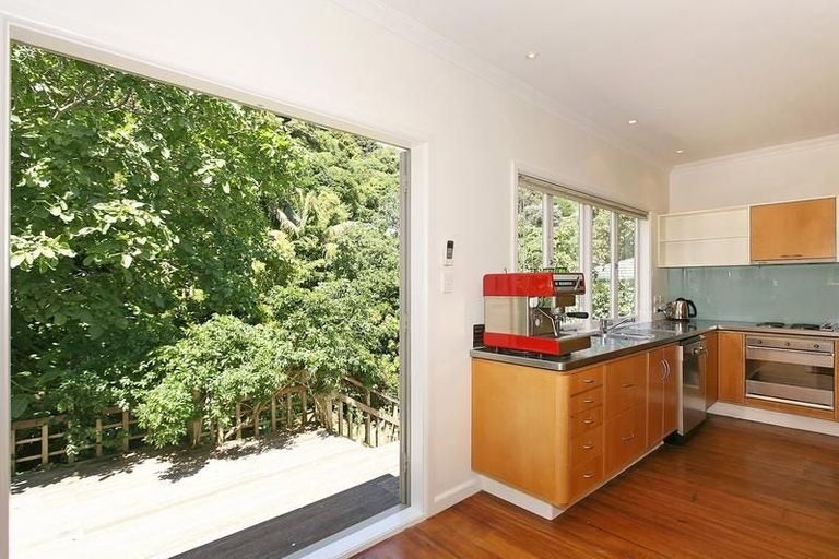 Photo of property in 12 Mahoe Street, Eastbourne, Lower Hutt, 5013