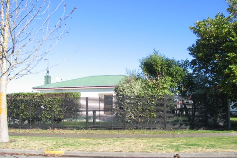 Photo of property in 3/909 Clive Street, Akina, Hastings, 4122