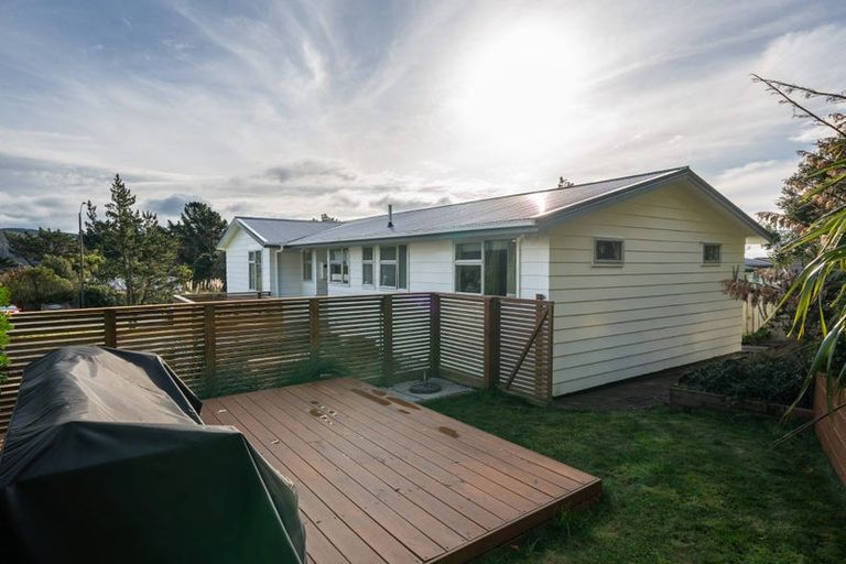 Photo of property in 113 Jamaica Drive, Grenada North, Wellington, 5028