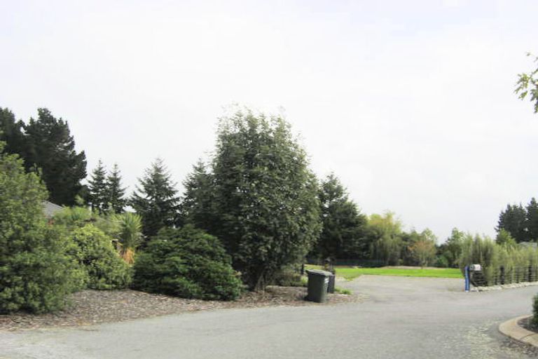 Photo of property in 33 Waterbridge Way, Rolleston, 7614