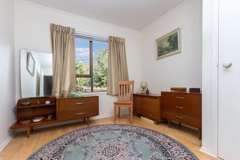 Photo of property in 6 Orinda Close, Botany Downs, Auckland, 2010