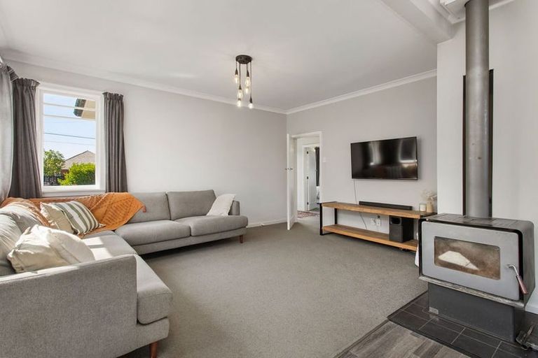 Photo of property in 18 Coopers Road, Dallington, Christchurch, 8061