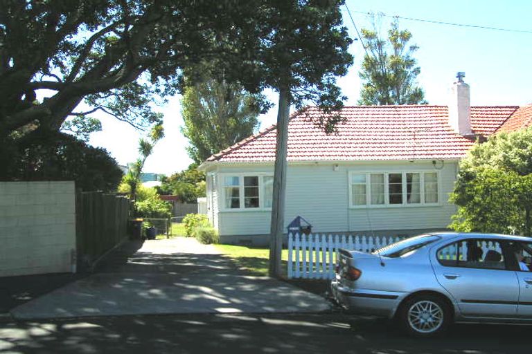 Photo of property in 37 Church Street, Northcote Point, Auckland, 0627