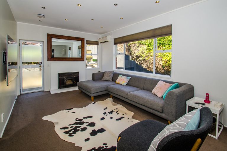 Photo of property in 27 Teignmouth Street, Abbotsford, Dunedin, 9018