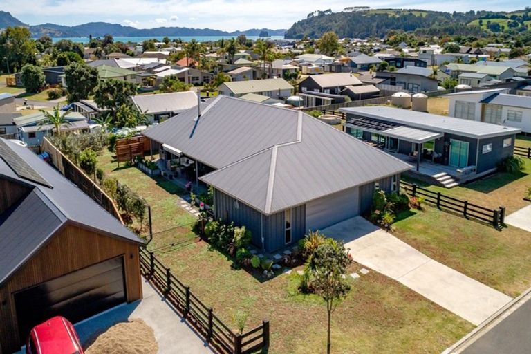 Photo of property in 30 Navigation Drive, Cooks Beach, Whitianga, 3591
