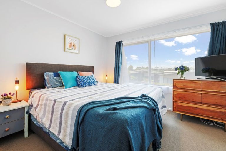 Photo of property in 95 Battalion Drive, Papakura, 2110