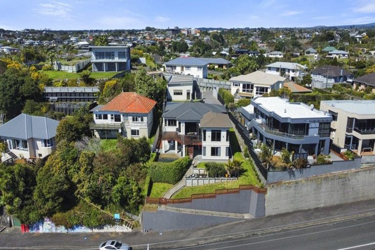 Photo of property in 3a Mission Street, Moturoa, New Plymouth, 4310