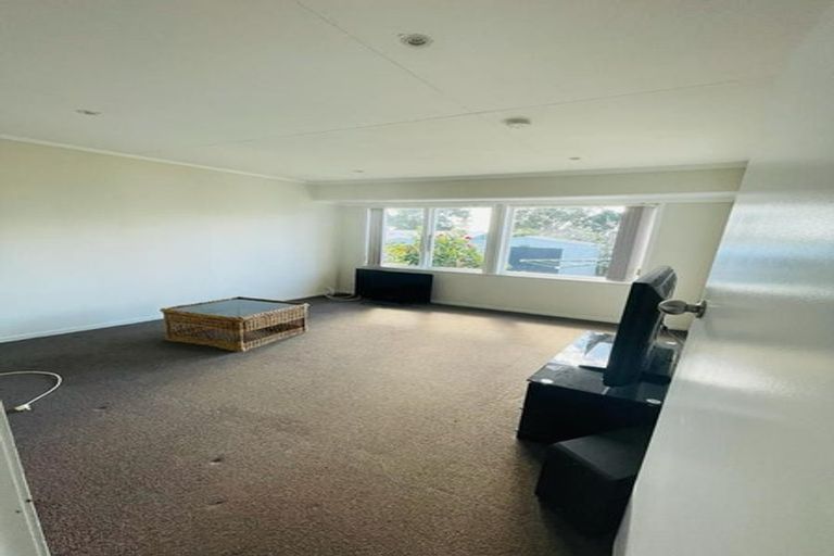 Photo of property in 625 Massey Road, Mangere, Auckland, 2022
