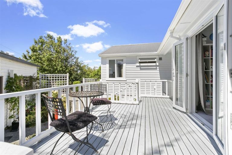 Photo of property in 275 Lake Road, Belmont, Auckland, 0622