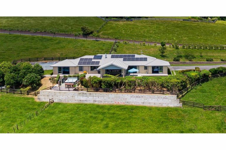 Photo of property in 640 Ponga Road, Opaheke, Papakura, 2584