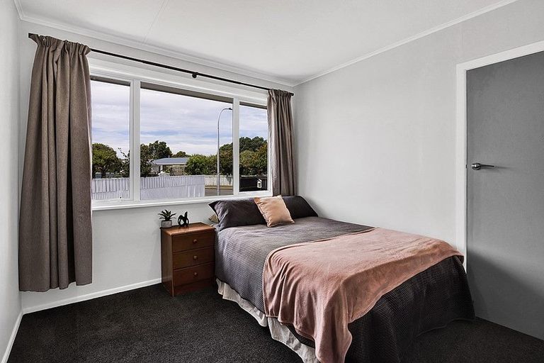 Photo of property in 11 Mccarthy Street, Hawera, 4610