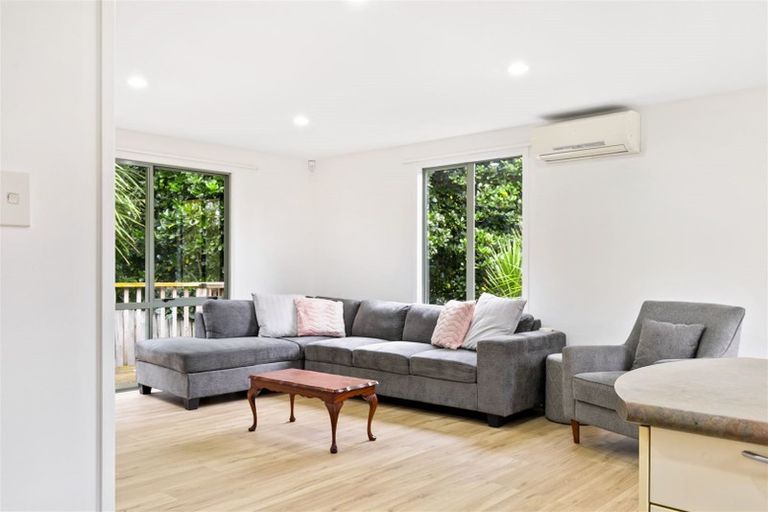 Photo of property in 13b Miriam Corban Heights, Henderson, Auckland, 0612