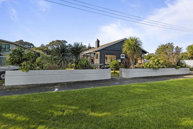 Photo of property in 69 Domett Street, Opunake, 4616