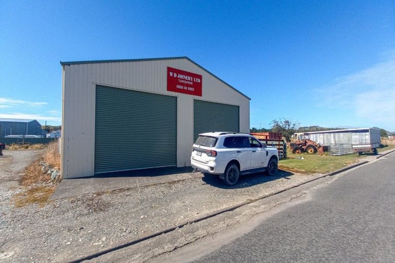 Photo of property in 5 Mcfeely Street, Tuatapere, 9620