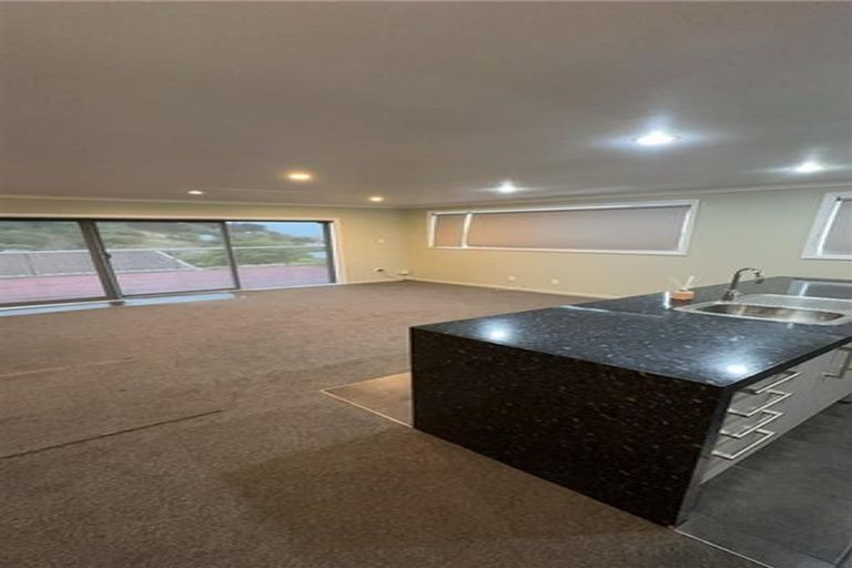 Photo of property in 9 Angle Street, Picton, 7220