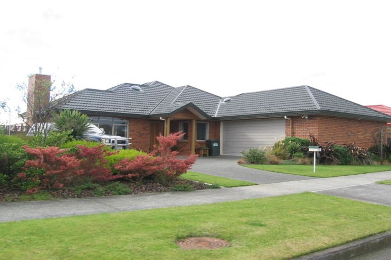 Photo of property in 121 Pacific Drive, Fitzherbert, Palmerston North, 4410