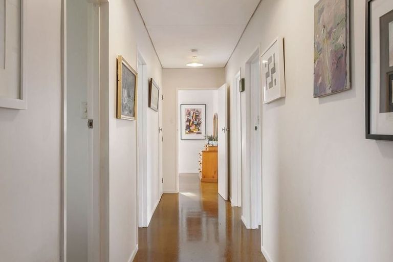 Photo of property in 11 Ngaio Lane, Charteris Bay, Lyttelton, 8971