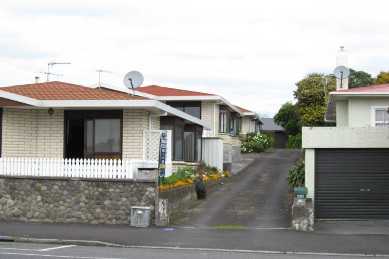 Photo of property in 3/476 Devon Street East, Strandon, New Plymouth, 4312