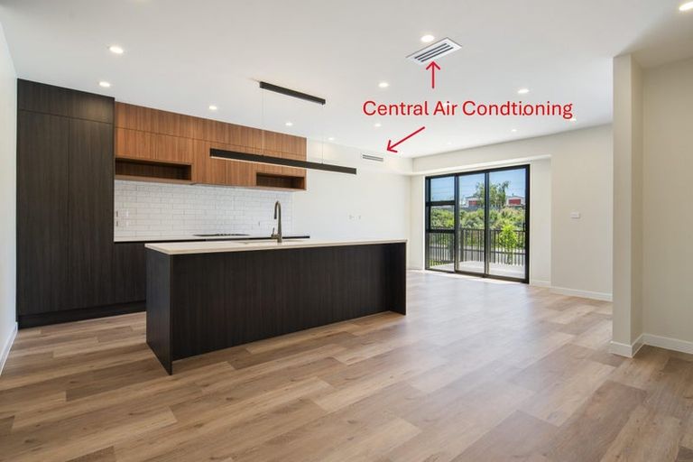 Photo of property in 126 Vintry Drive, Kumeu, 0810