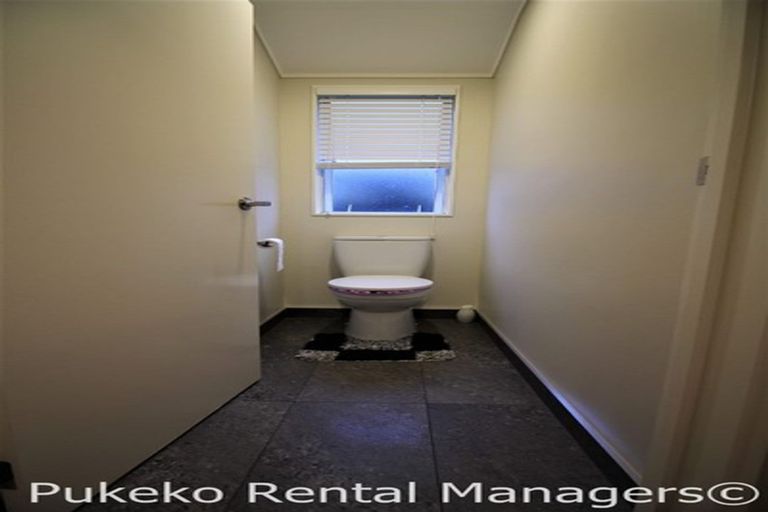 Photo of property in 23 Bellville Drive, Clendon Park, Auckland, 2103