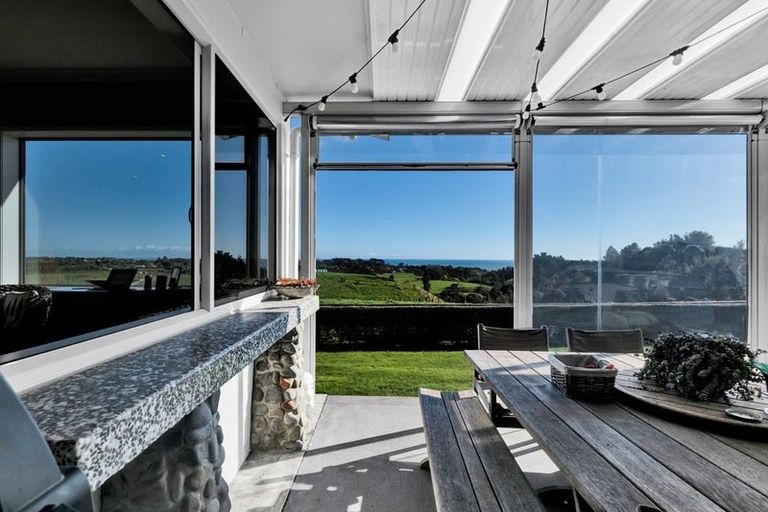 Photo of property in 51 Wilson Road, Urenui, 4375