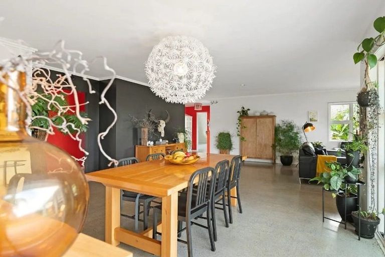 Photo of property in 1 Gibson Place, Papamoa Beach, Papamoa, 3118