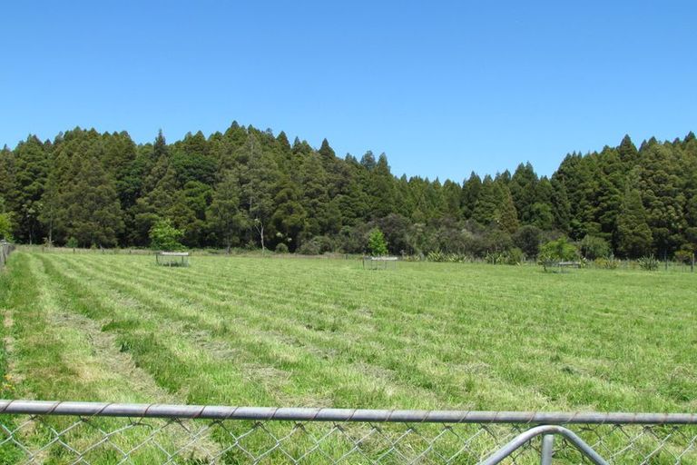 Photo of property in 344 Hughes Line, West Taratahi, Carterton, 5887
