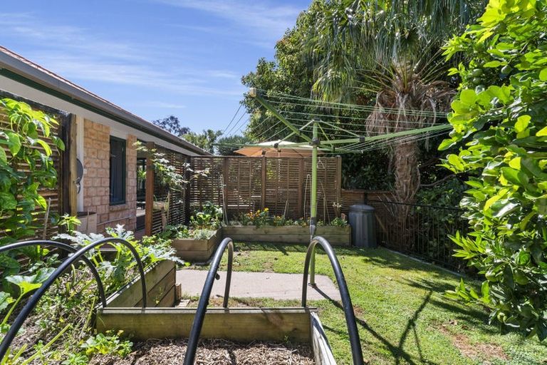 Photo of property in 18 Honeysuckle Lane, Ohauiti, Tauranga, 3112