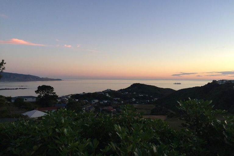 Photo of property in 21 Houghton Bay Road, Houghton Bay, Wellington, 6023