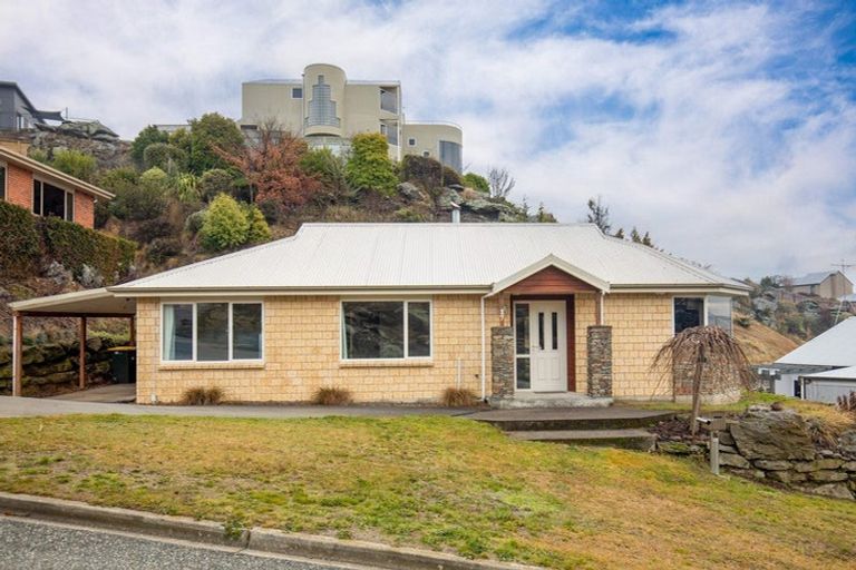 Photo of property in 17 Aronui Road, Bridge Hill, Alexandra, 9320