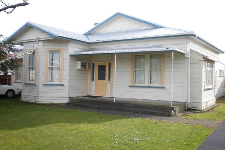 Photo of property in 9-11 Keeling Street, West End, Palmerston North, 4412