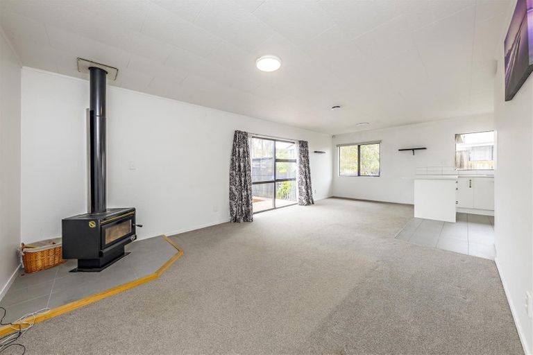 Photo of property in 3/13 Kirklow Place, Goodwood Heights, Auckland, 2105