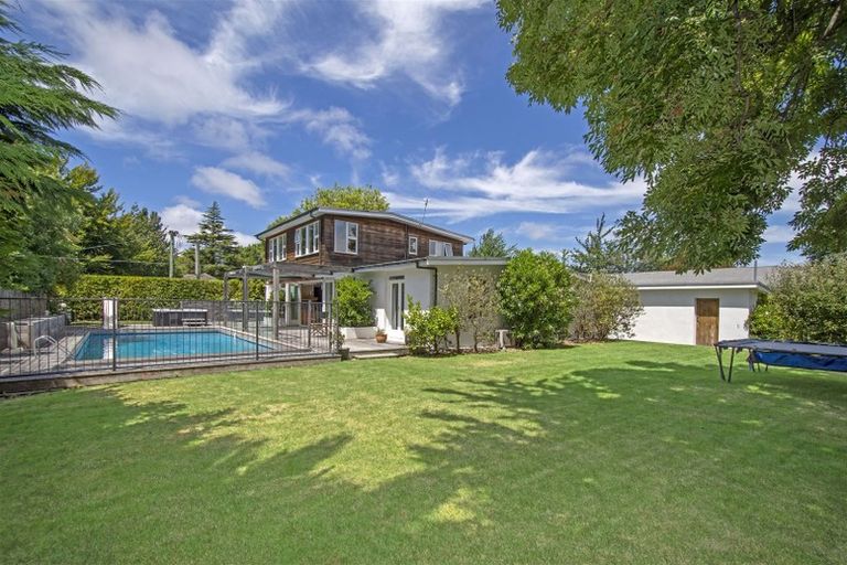 Photo of property in 9 Barlow Street, Ilam, Christchurch, 8041
