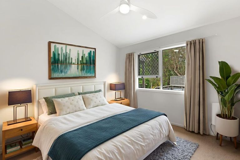 Photo of property in 21b Brian Crescent, Stanmore Bay, Whangaparaoa, 0932