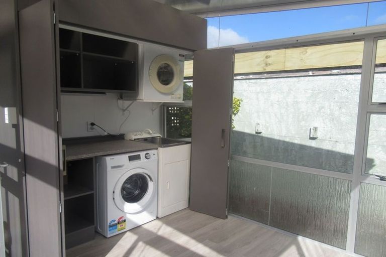 Photo of property in 13 Moa Road, Raumati Beach, Paraparaumu, 5032