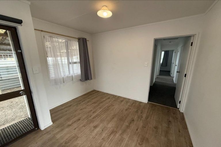 Photo of property in 35 Carson Street, Castlecliff, Whanganui, 4501