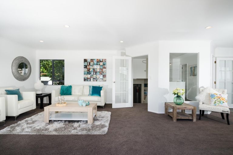 Photo of property in 14 Lesa Annis Place, Henderson, Auckland, 0612