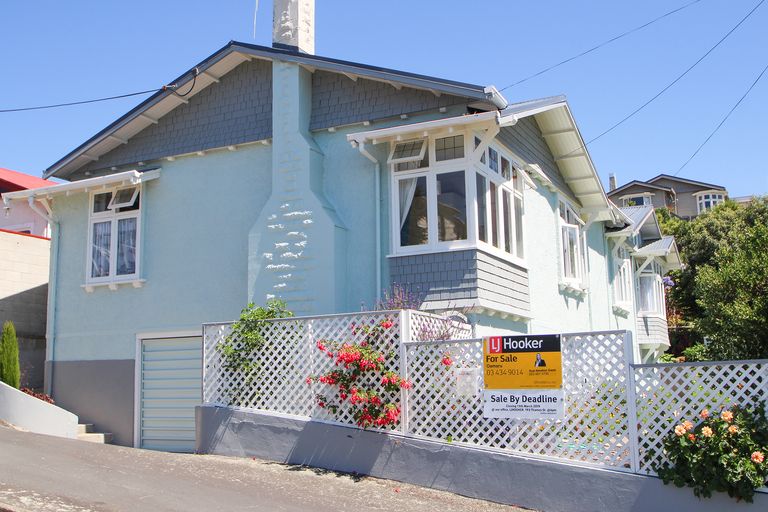 Photo of property in 4 Ure Street, South Hill, Oamaru, 9400