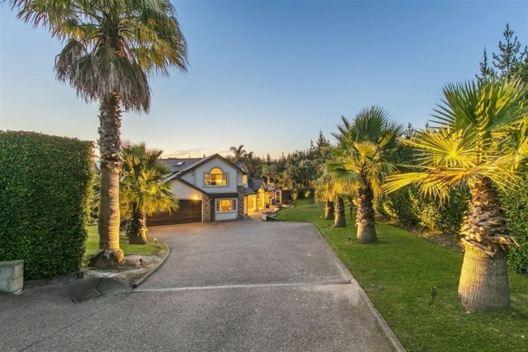 Photo of property in 54 Pinetone Road, Kumeu, 0892