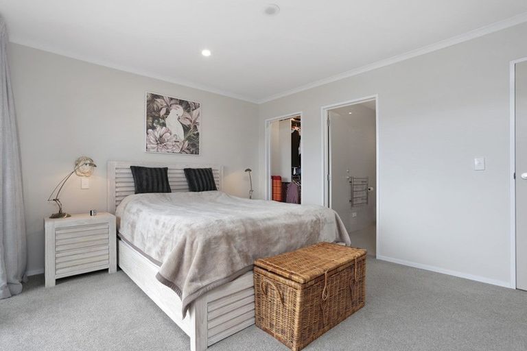 Photo of property in 27 De Havilland Road, Hobsonville, Auckland, 0618