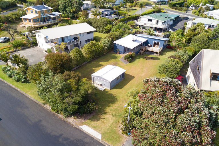 Photo of property in 8 Braemar Avenue, Coopers Beach, 0420
