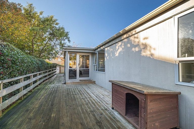 Photo of property in 22 Estuary Crescent, Fairfield, Dunedin, 9018