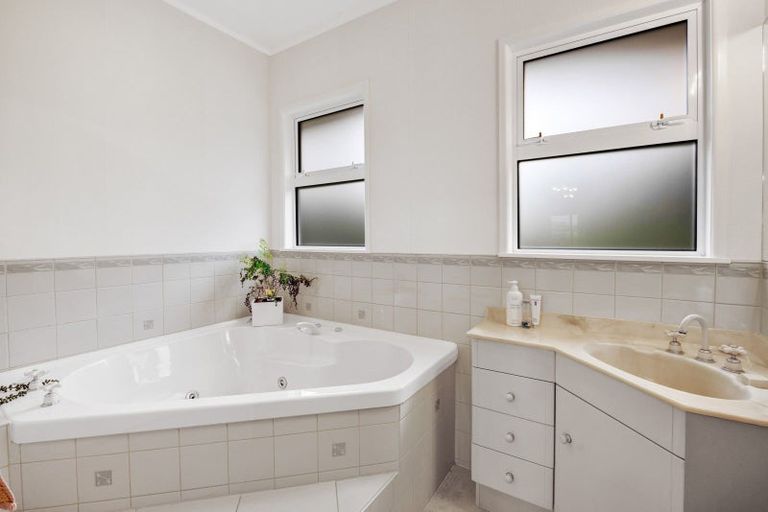 Photo of property in 421 Manaia Road, Manaia, Hawera, 4678