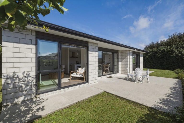 Photo of property in 5 Bryan Gallagher Place, Welcome Bay, Tauranga, 3175