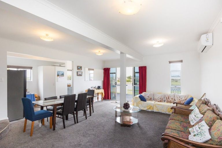 Photo of property in 67 Hartley Street, Foxton Beach, Foxton, 4815