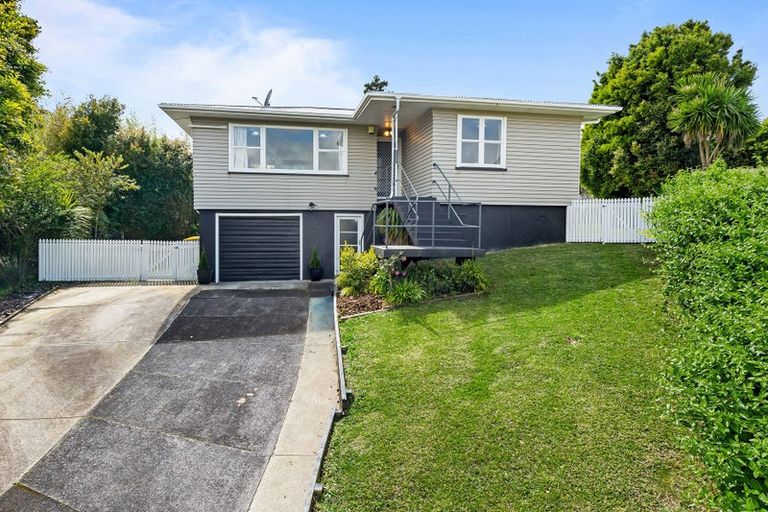 Photo of property in 19 Kelkirk Street, Kelston, Auckland, 0602